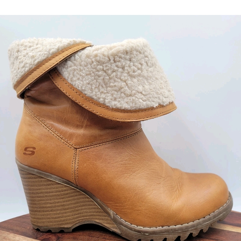 Skechers Women's Brown Wedge Boots